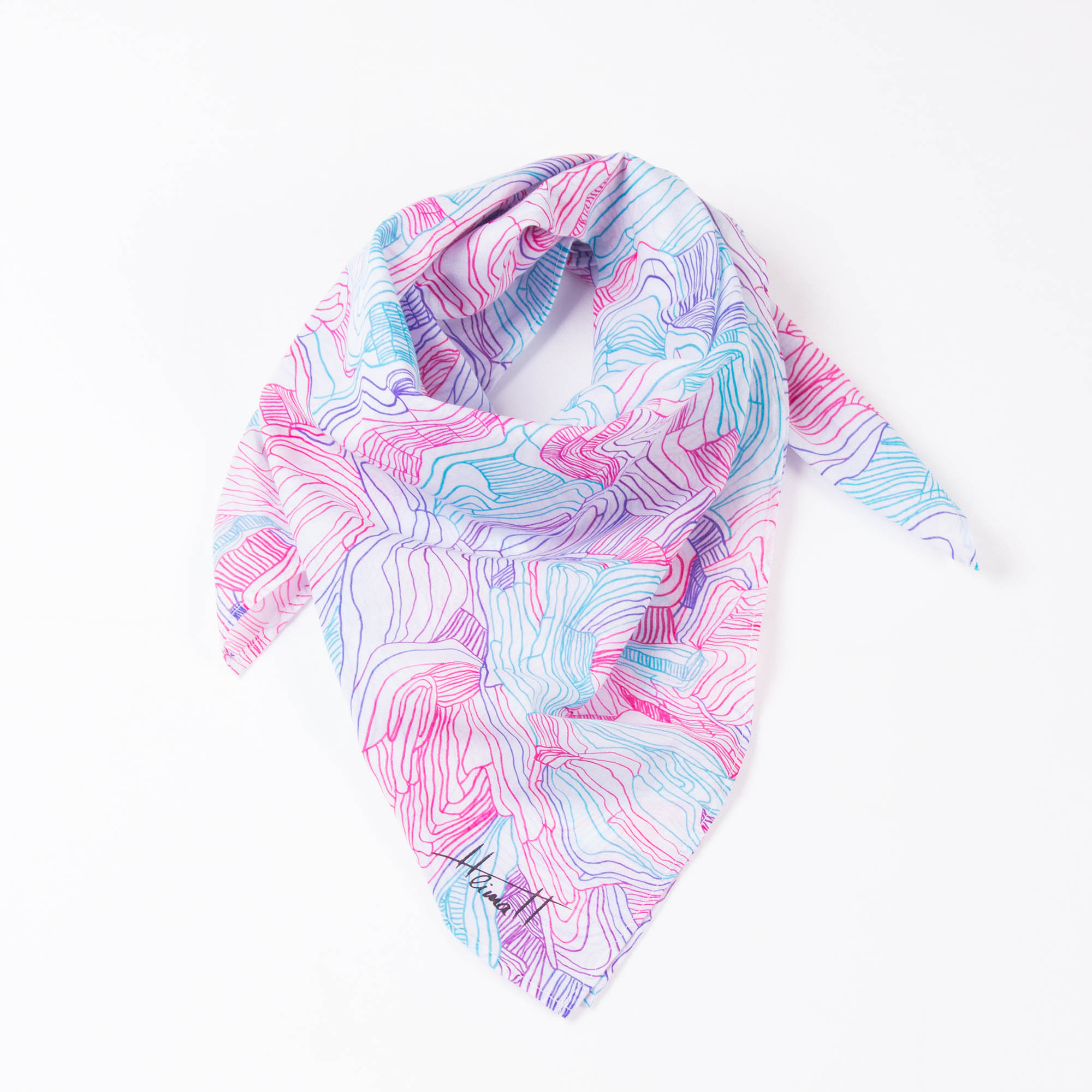 hlimah square s sawahkrayon white Tuch